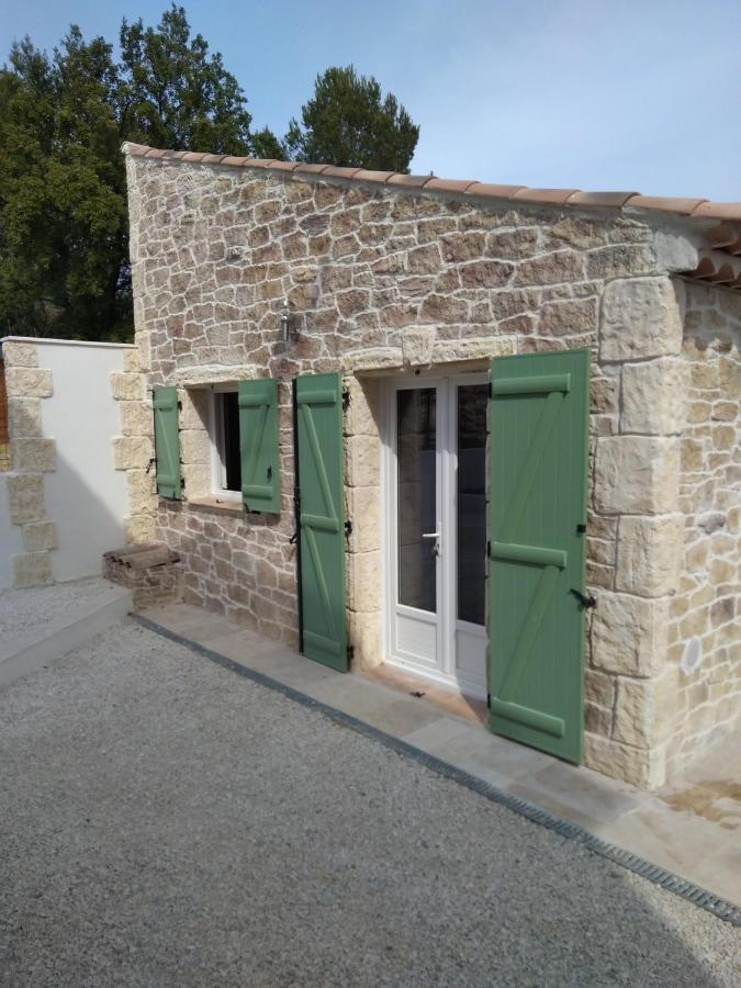 Studio Faillant Lorgues Spa Privatif Avec Superbe Piscine Exterior photo